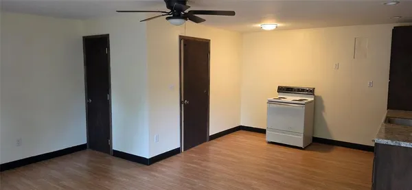 $800 | 9904 Country Road 3622, Quinlan, TX 75474