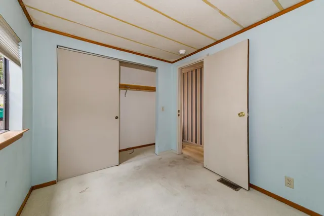 a view of empty room