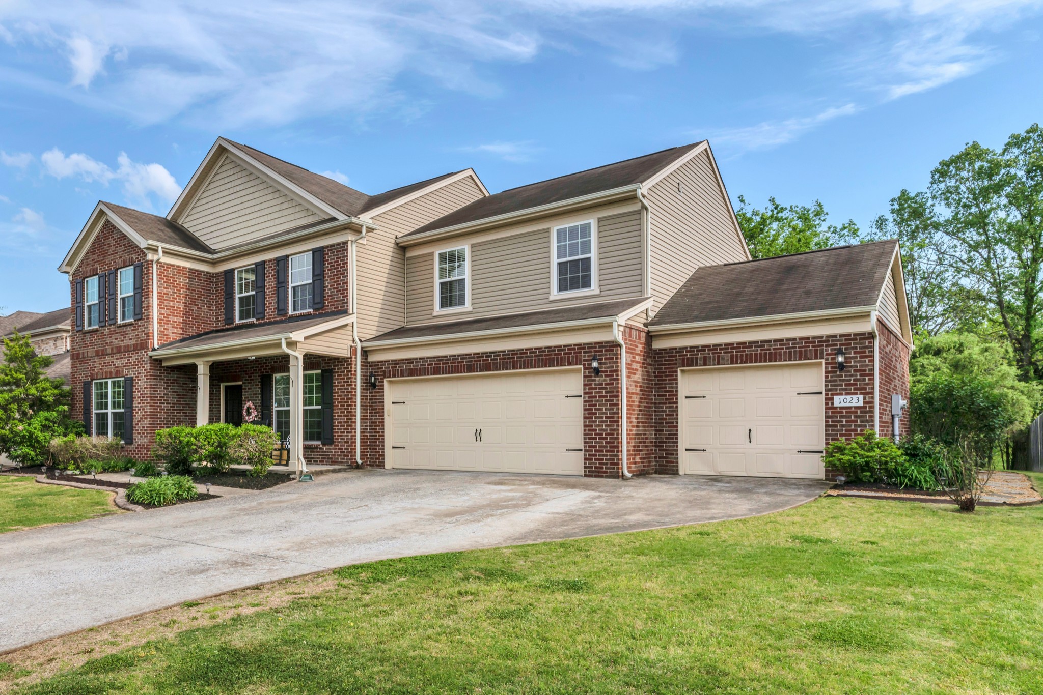 1023 Merrick Road Hendersonville, TN 37075 - Photo 1 of 49 Gallery Image 1