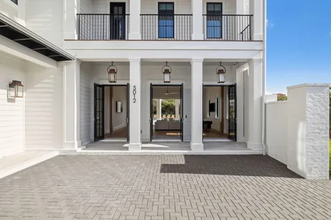 a view of a building entrance