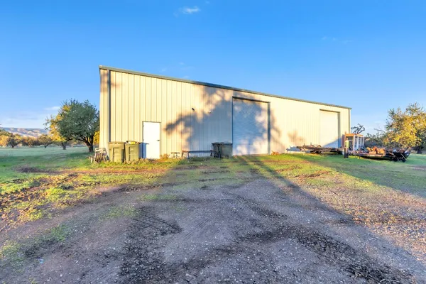 $1,149,000 | 25752 State Highway, Esparto, CA 95627