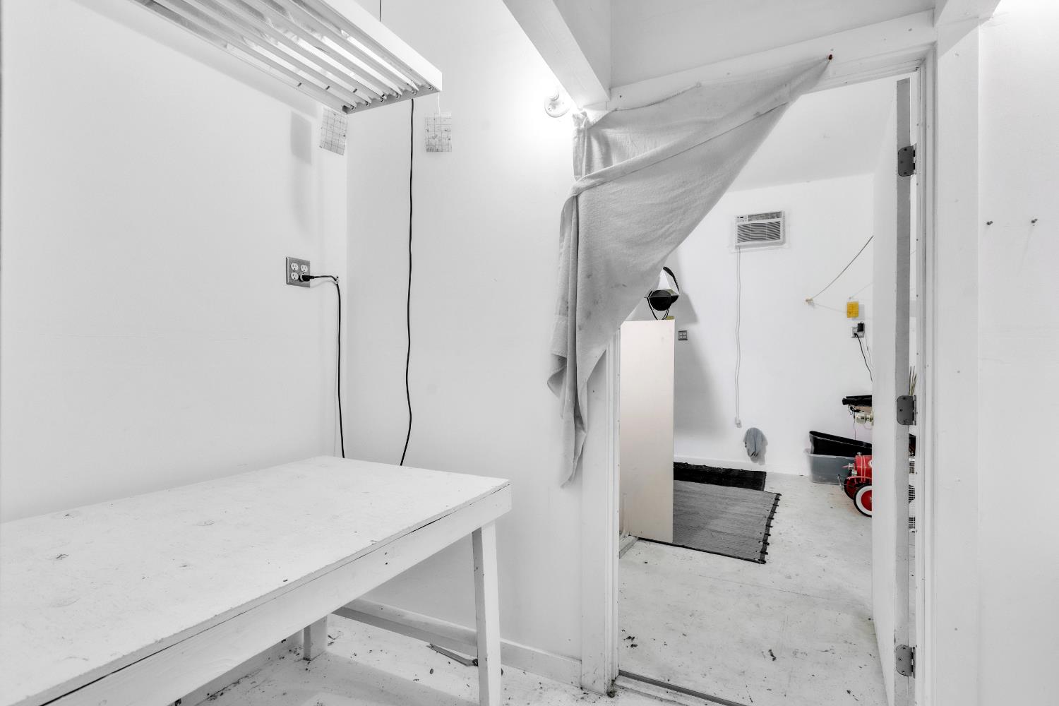 25752 State Highway Esparto, CA 95627 - Photo 24 of 60 a bathroom with a bathtub and shower