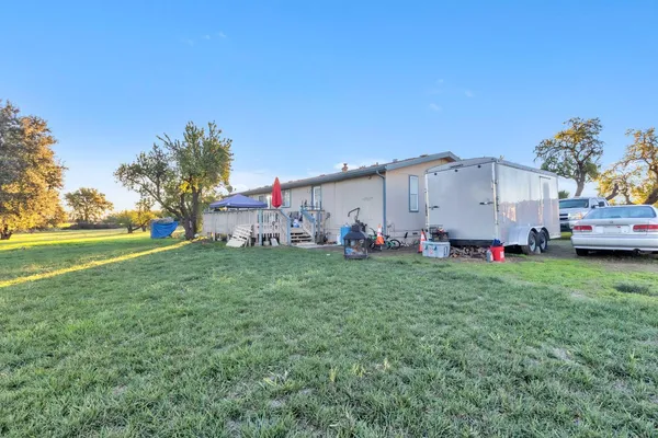 $1,149,000 | 25752 State Highway, Esparto, CA 95627