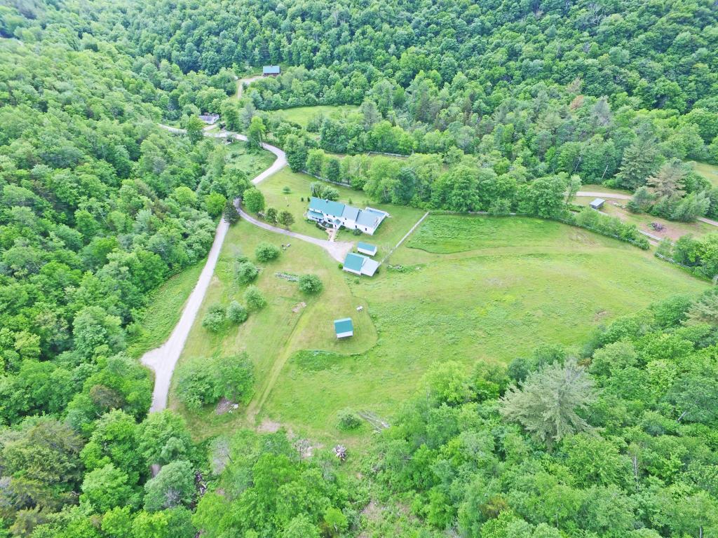 307 River Road Chittenden, VT 05763 - Photo 5 of 36