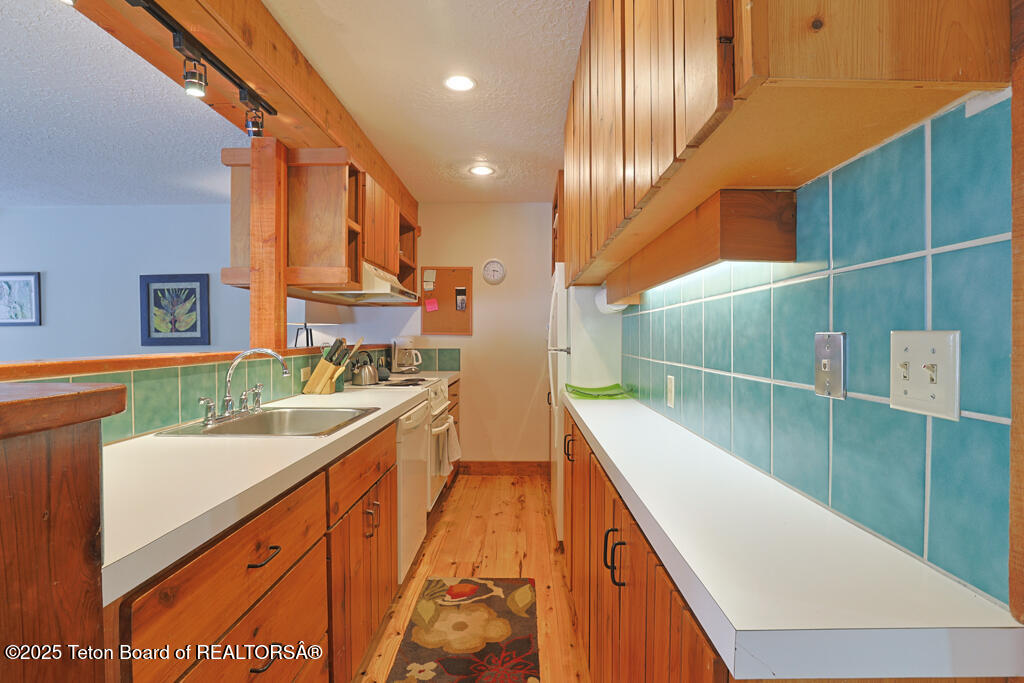 4435 Berry Drive, Unit 3611 Wilson, WY 83014 - Photo 9 of 20 6V2A8994