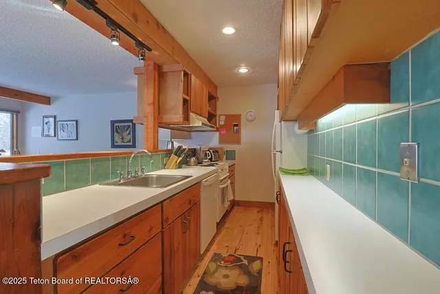 $899,000 | 4435 Berry Drive, Unit 3611, Wilson, WY 83014