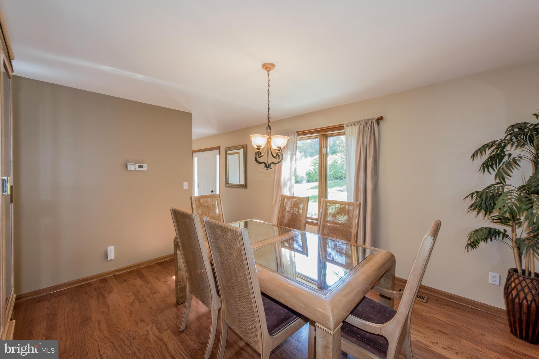 13358 Hunt Ridge Road Ellicott City, MD 21042 - Photo 9 of 30 Dining Room