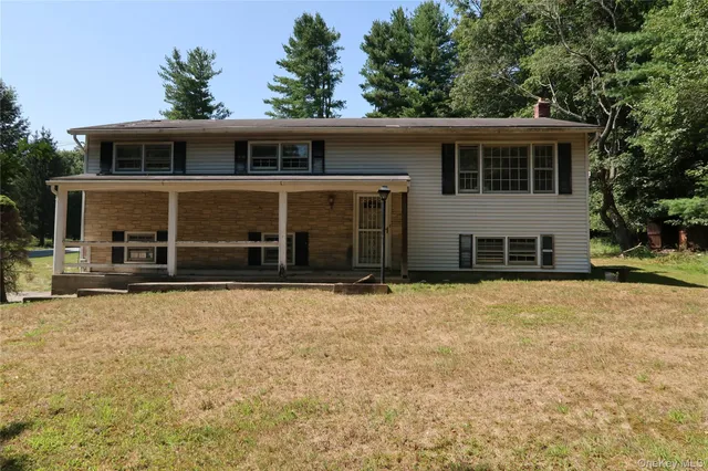 $297,999 | 2 Valley View Road, Bloomingburg, NY 12721