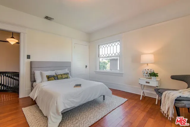 $1,549,000 | 2057 South Oxford Avenue, Los Angeles, CA 90018