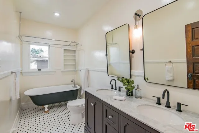 $1,549,000 | 2057 South Oxford Avenue, Los Angeles, CA 90018