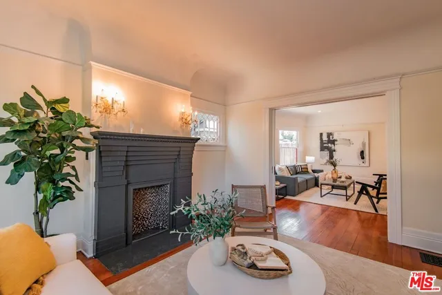 $1,549,000 | 2057 South Oxford Avenue, Los Angeles, CA 90018