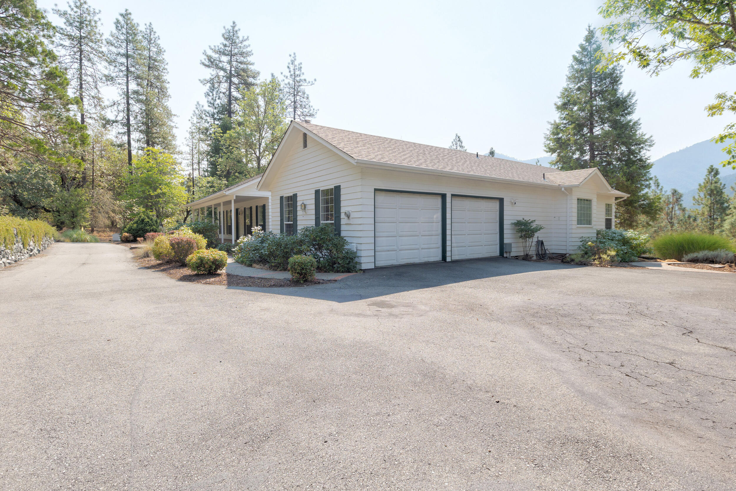 280 Naturescape Road Grants Pass, OR 97527 - Photo 2 of 60 Attached garage and ample parking