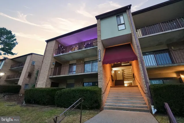 a building view with a outdoor space