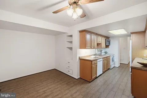 $195,000 | 13205 Dairymaid Drive, Unit 101, Germantown, MD 20874