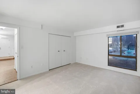 $195,000 | 13205 Dairymaid Drive, Unit 101, Germantown, MD 20874