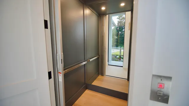 $7,500,000 | 11331 Avery Road, Palm Beach Gardens, FL 33410