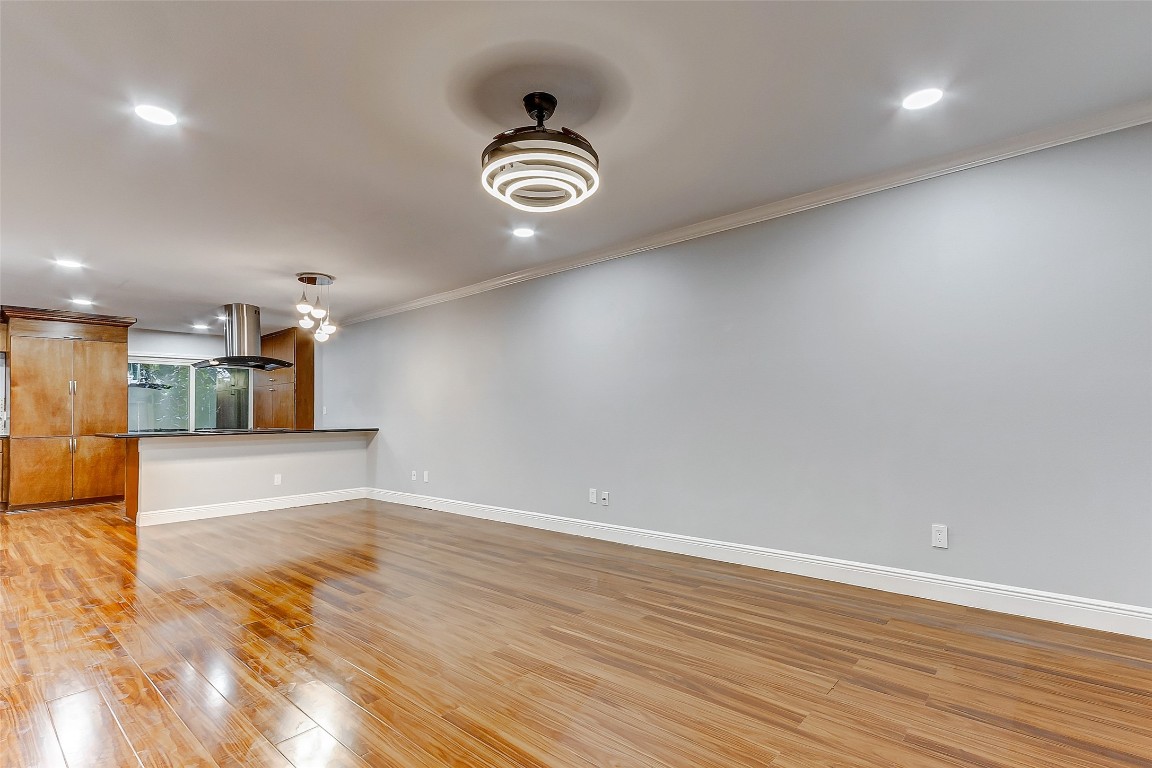 7600 Burgoyne Road, Unit 159 Houston, TX 77063 - Photo 4 of 40