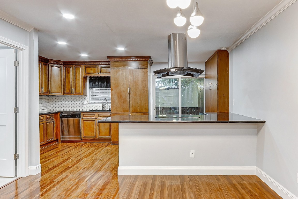 7600 Burgoyne Road, Unit 159 Houston, TX 77063 - Photo 6 of 40