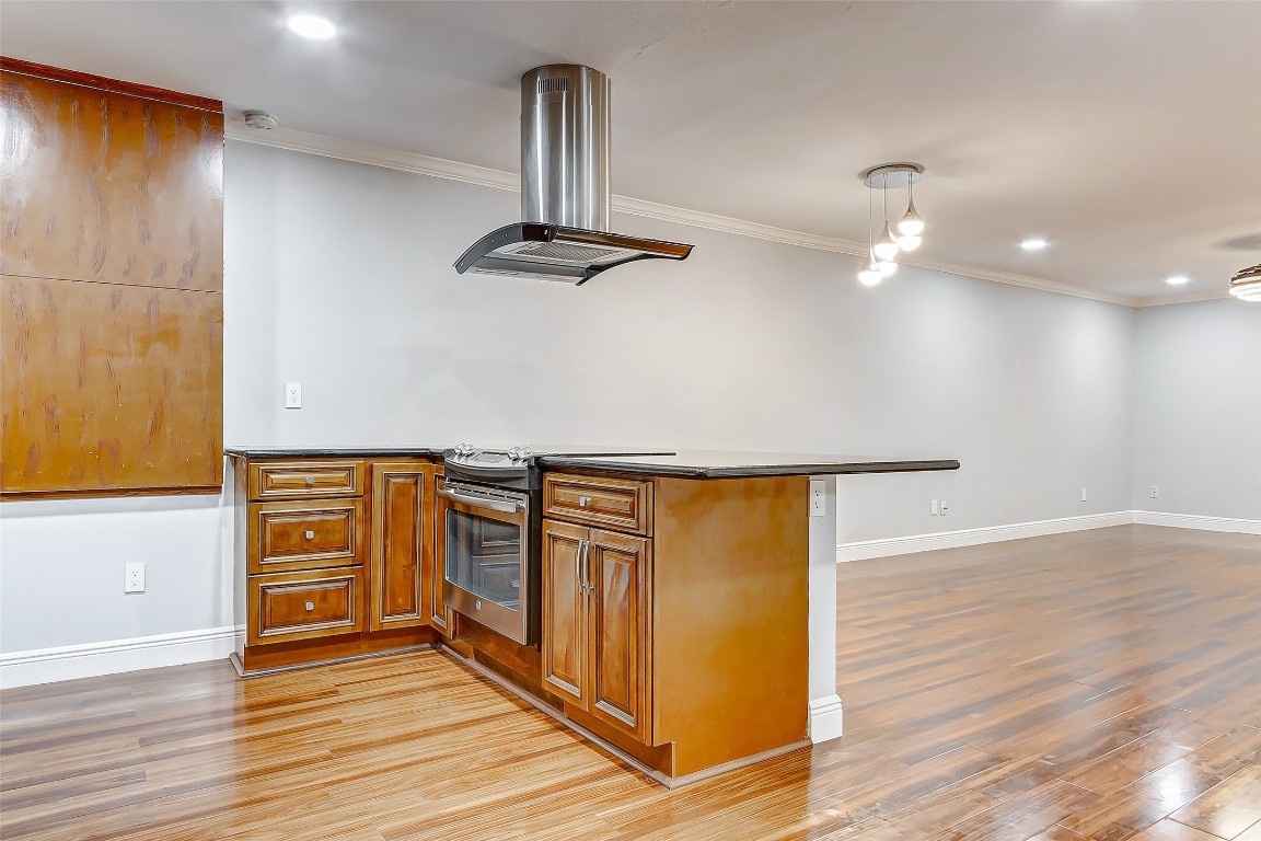 7600 Burgoyne Road, Unit 159 Houston, TX 77063 - Photo 9 of 40