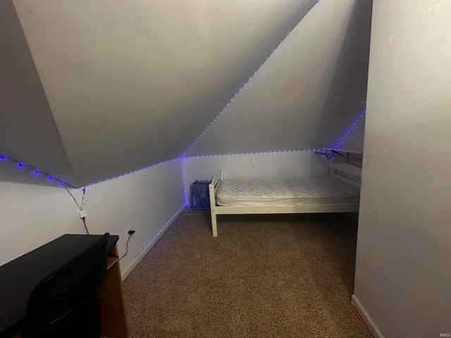 $175,000 | 207 Grant Street, Royal Center, IN 46978