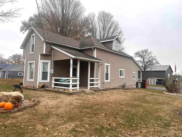$175,000 | 207 Grant Street, Royal Center, IN 46978