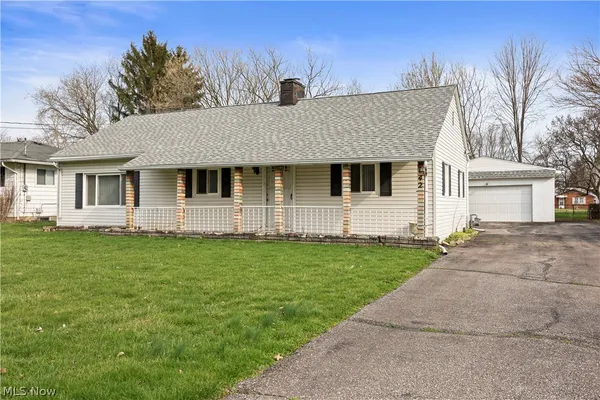 $146,000 | 142 Parmely Avenue, Elyria, OH 44035