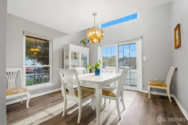 $550,000 | 5 Ardsley Square, Sayreville, NJ 08859