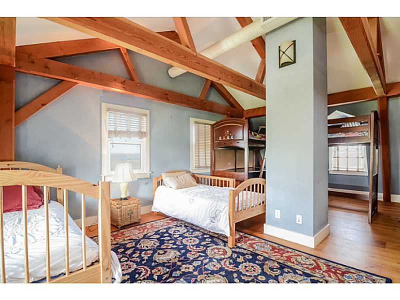 130 Beavertail Road Jamestown, RI 02835 - Photo 18 of 25 Bedroom.