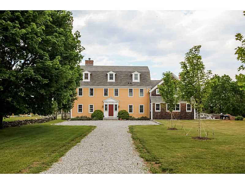130 Beavertail Road Jamestown, RI 02835 - Photo 3 of 25 Exterior Front.
