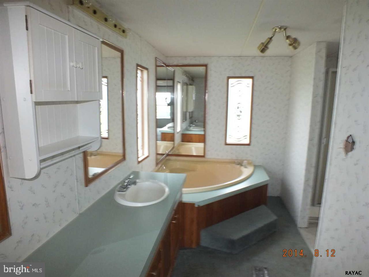 2192 Windsor Road Windsor, PA 17366 - Photo 8 of 16