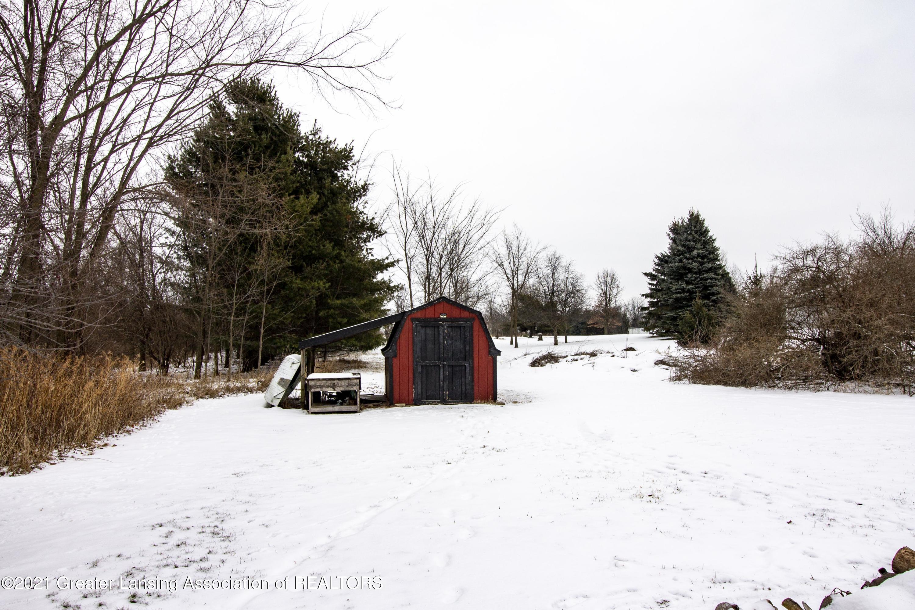 6868 North Cochran Road Charlotte, MI 48813 - Photo 23 of 35 cochran shed
