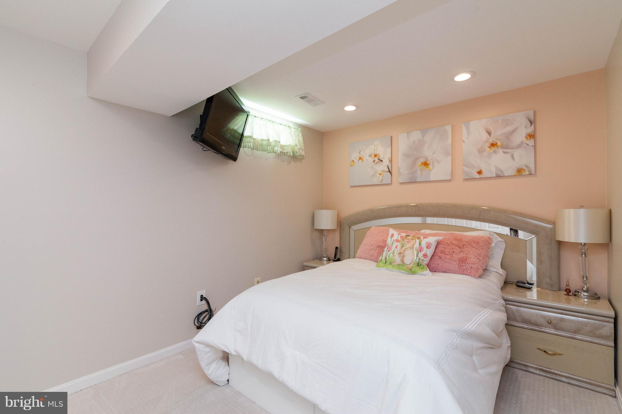 6586 Forsythia Street Springfield, VA 22150 - Photo 23 of 30 Bedroom in lower level