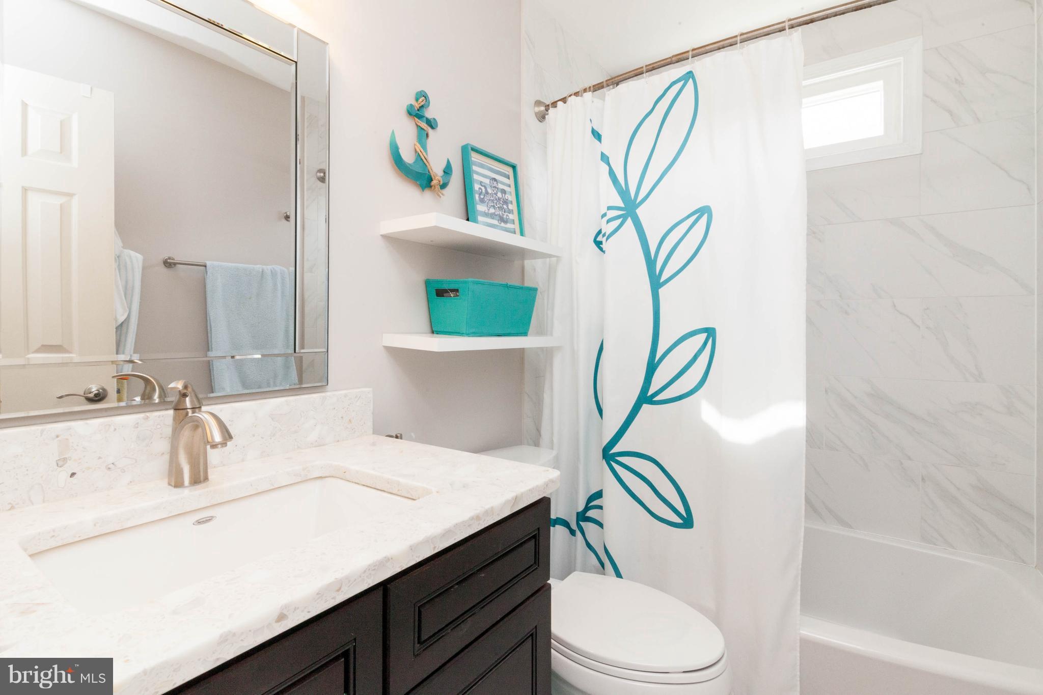 6586 Forsythia Street Springfield, VA 22150 - Photo 26 of 30 Bath in upper hallway