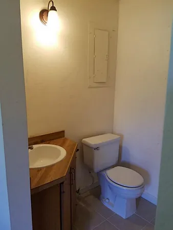 $2,150 | 10451 County Road 909, Alvin, TX 77511