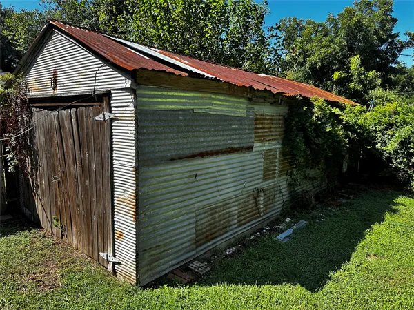 $145,000 | 3307 Triplett Street, Bacliff, TX 77518