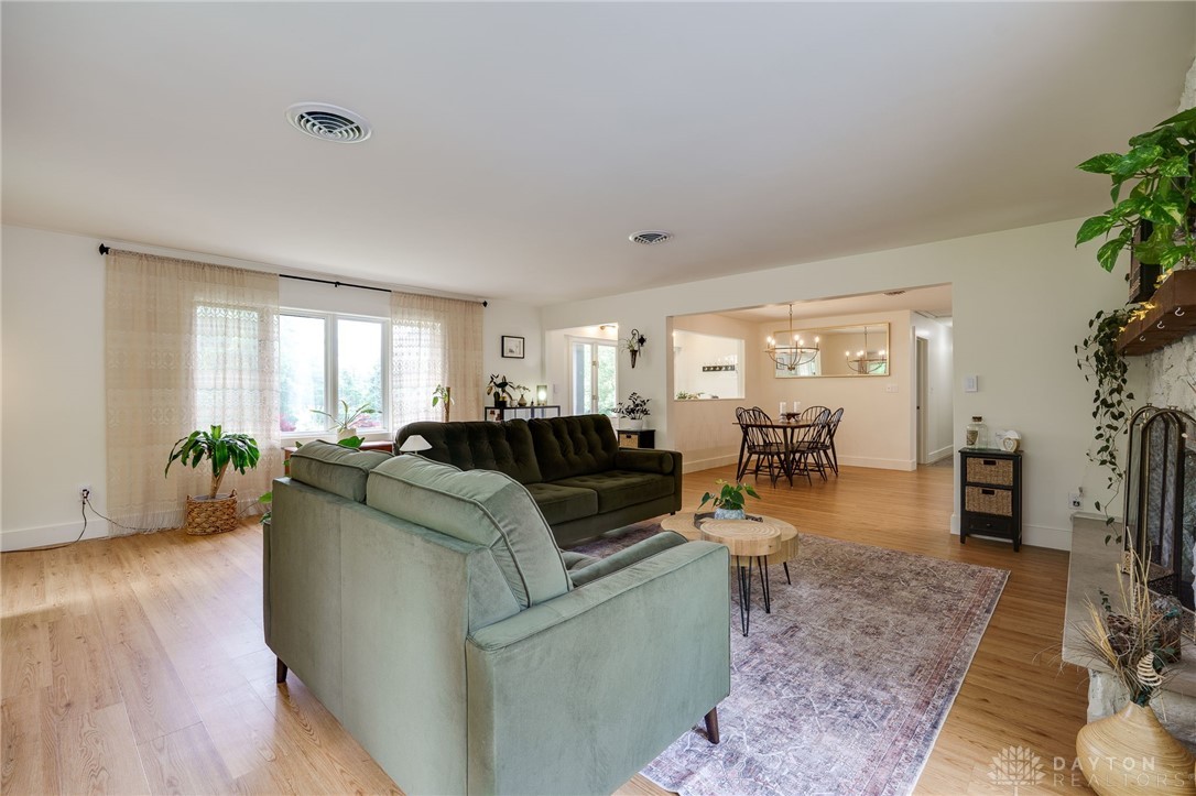 1925 Little York Road Dayton, OH 45414 - Photo 11 of 51 Gallery Image 11