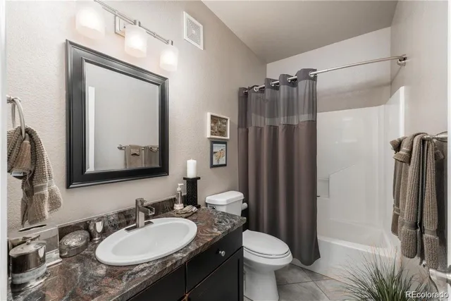 $2,250 | 22685 East Ontario Drive, Unit 203, Aurora, CO 80016