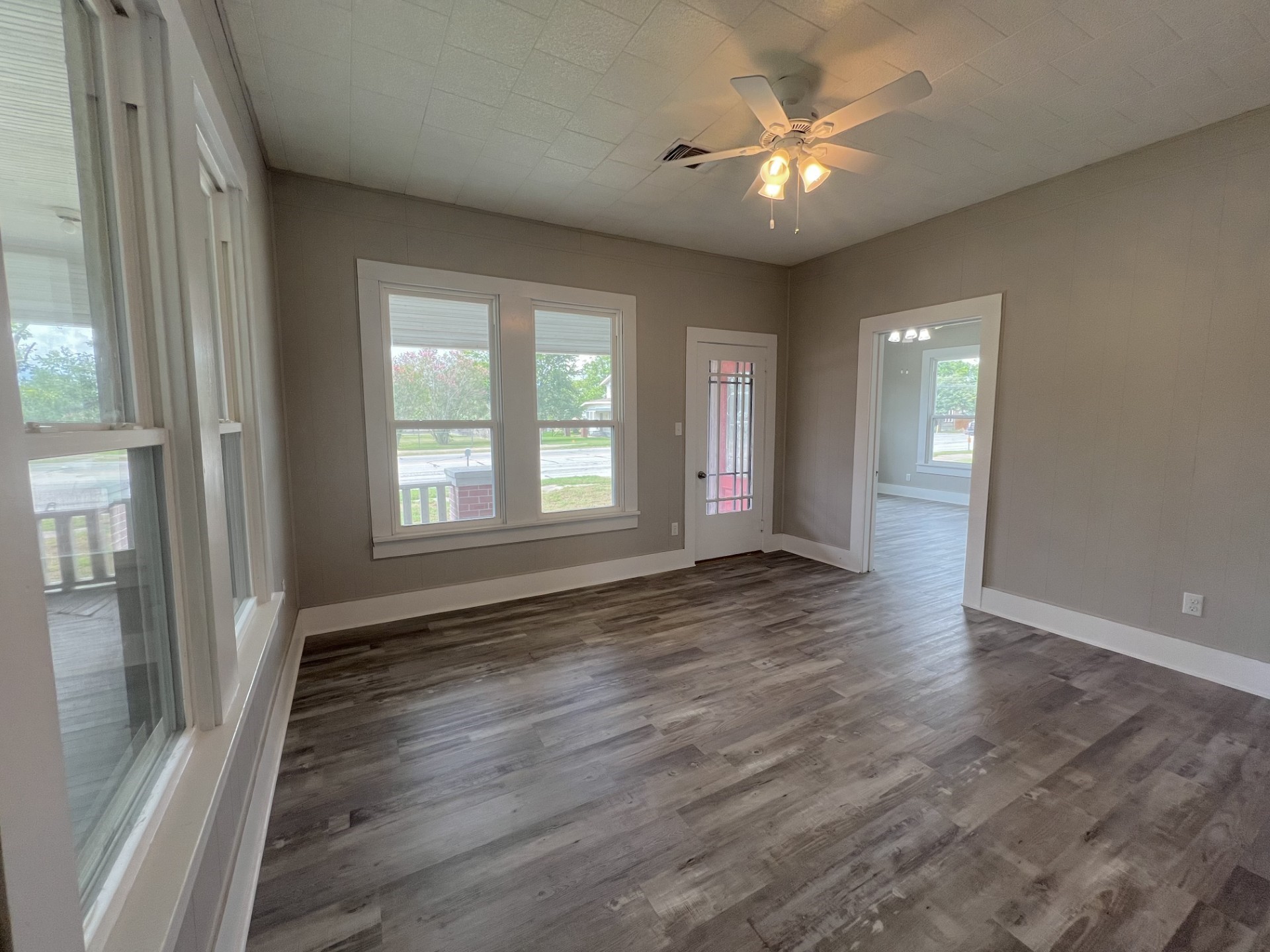 115 Summit Street Schulenburg, TX 78956 - Photo 18 of 31
