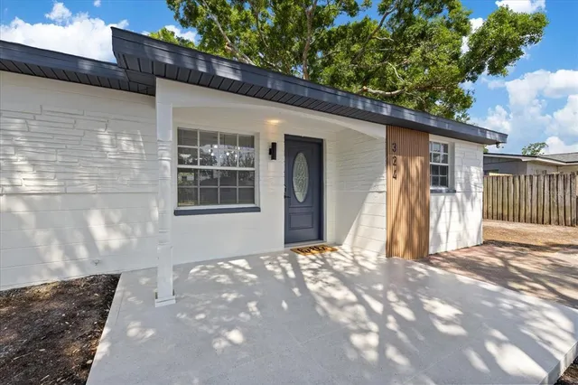 $389,000 | 324 Country Club Drive, Oldsmar, FL 34677