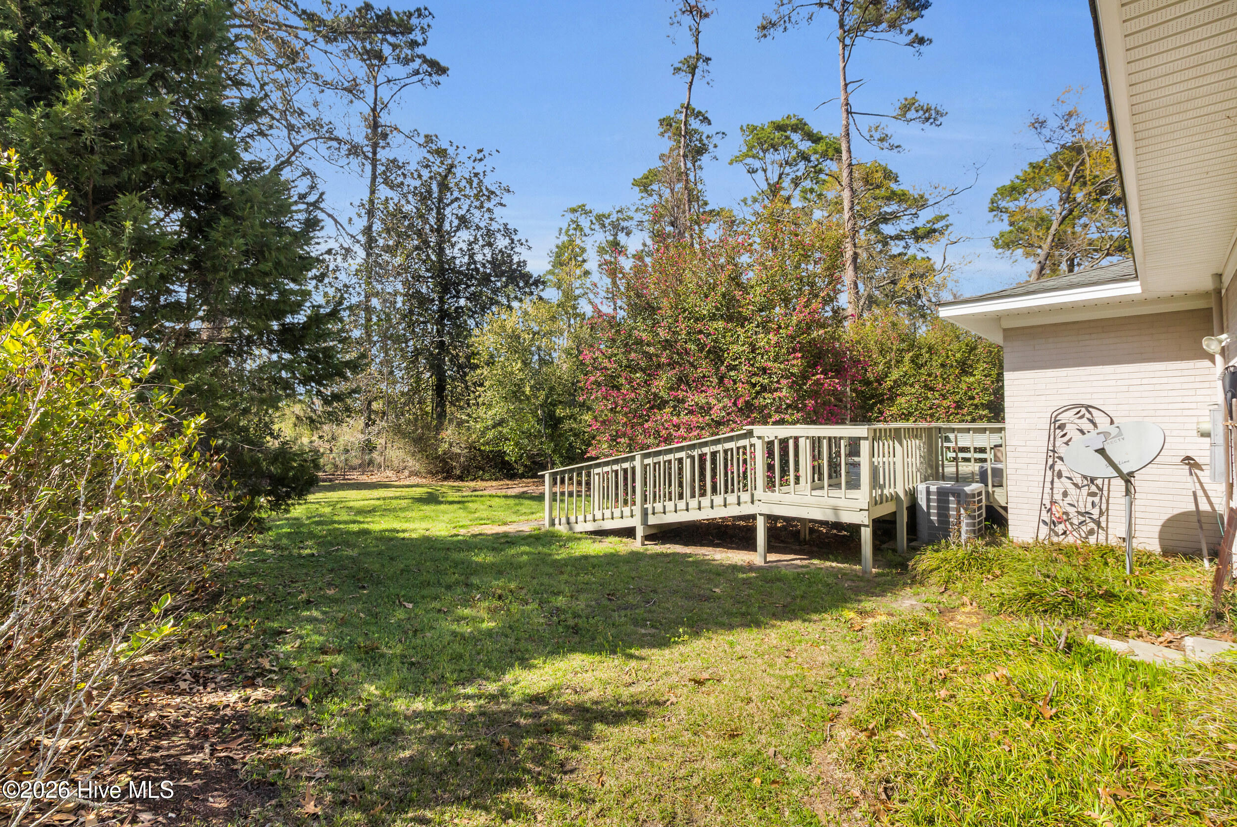 609 Edgehill Road Trent Woods, NC 28562 - Photo 32 of 49 Back