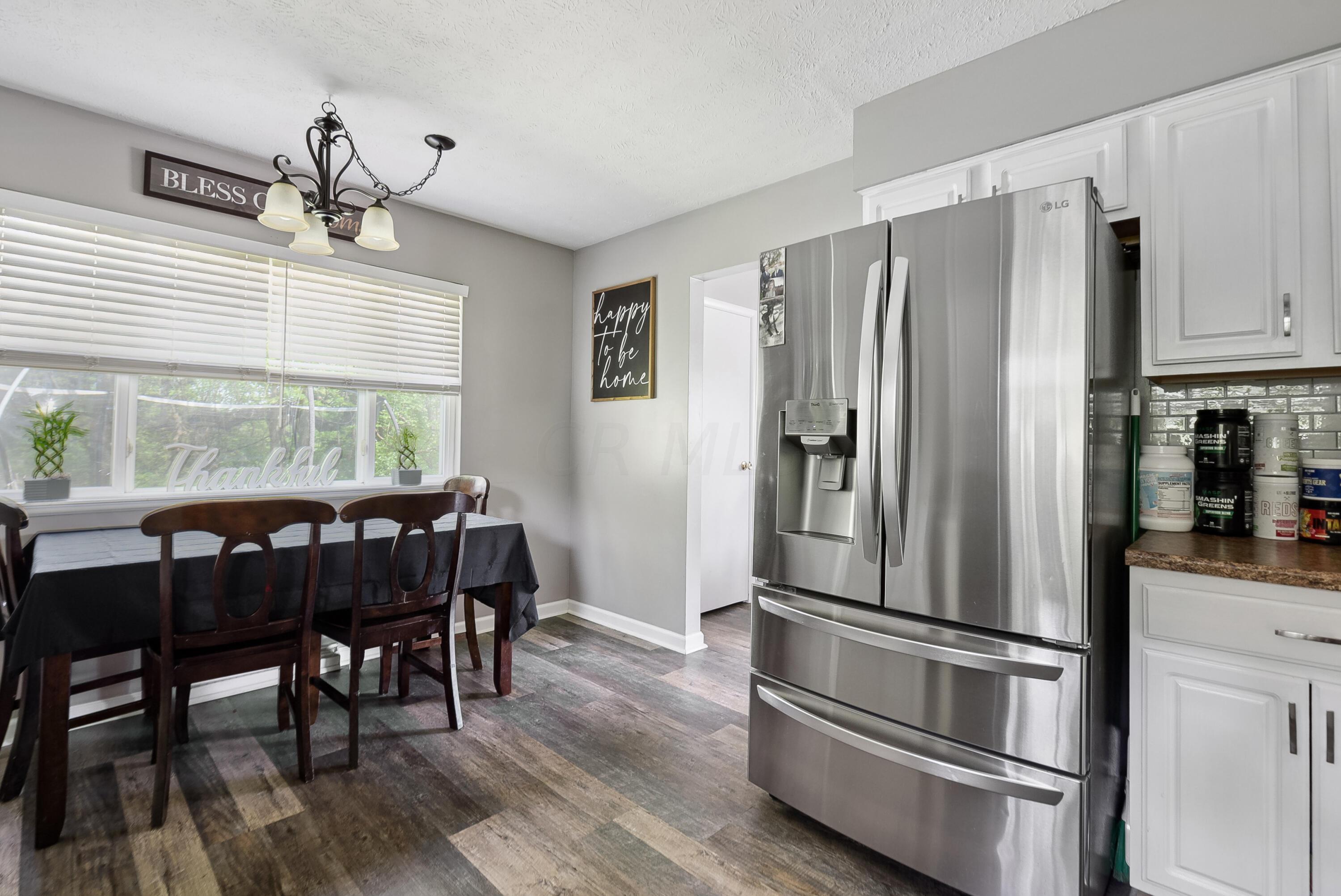537 Brumfield Road Lancaster, OH 43130 - Photo 11 of 36 Kitchen