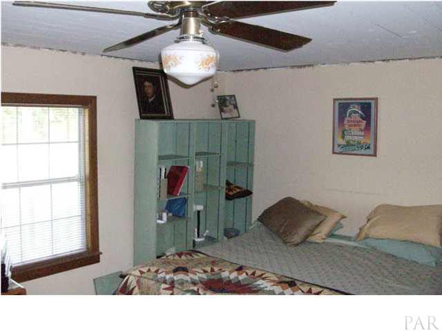 1042 Isabella Road Cantonment, FL 32533 - Photo 7 of 19 BEDROOM