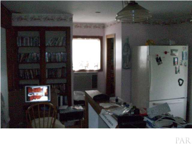 1042 Isabella Road Cantonment, FL 32533 - Photo 10 of 19 BUILT IN BOOKCASES