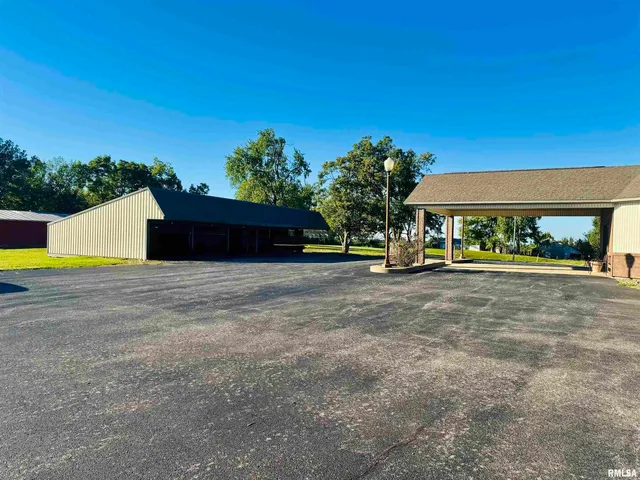 $774,000 | 965 Goreville Road, Unit 16, Goreville, IL 62939