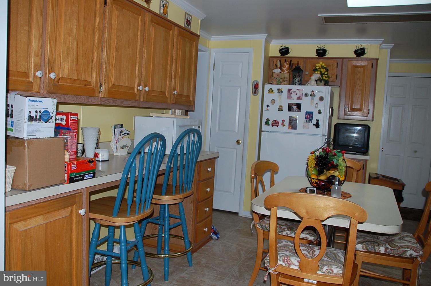 10505 Cedarville Road Brandywine, MD 20613 - Photo 10 of 22 Breakfast Bar in Kitchen