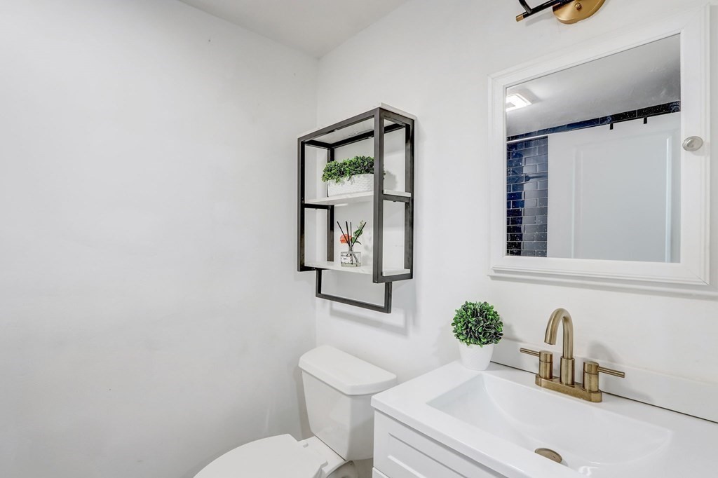 42 Patten Road Westford, MA 01886 - Photo 13 of 27 Gallery Image 13