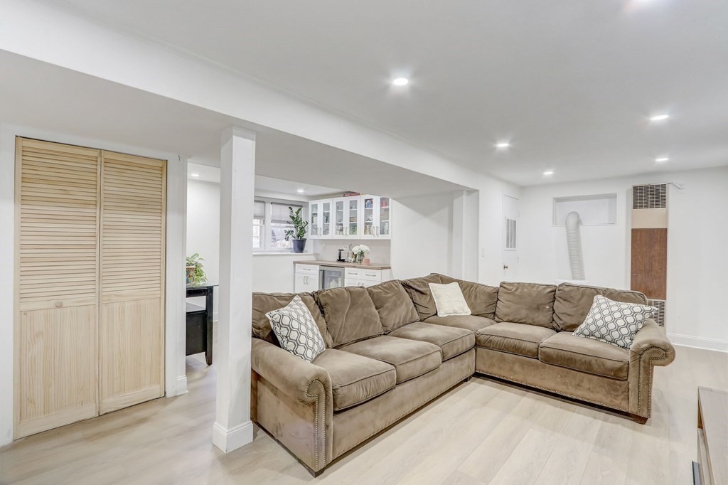42 Patten Road Westford, MA 01886 - Photo 20 of 27 Gallery Image 20