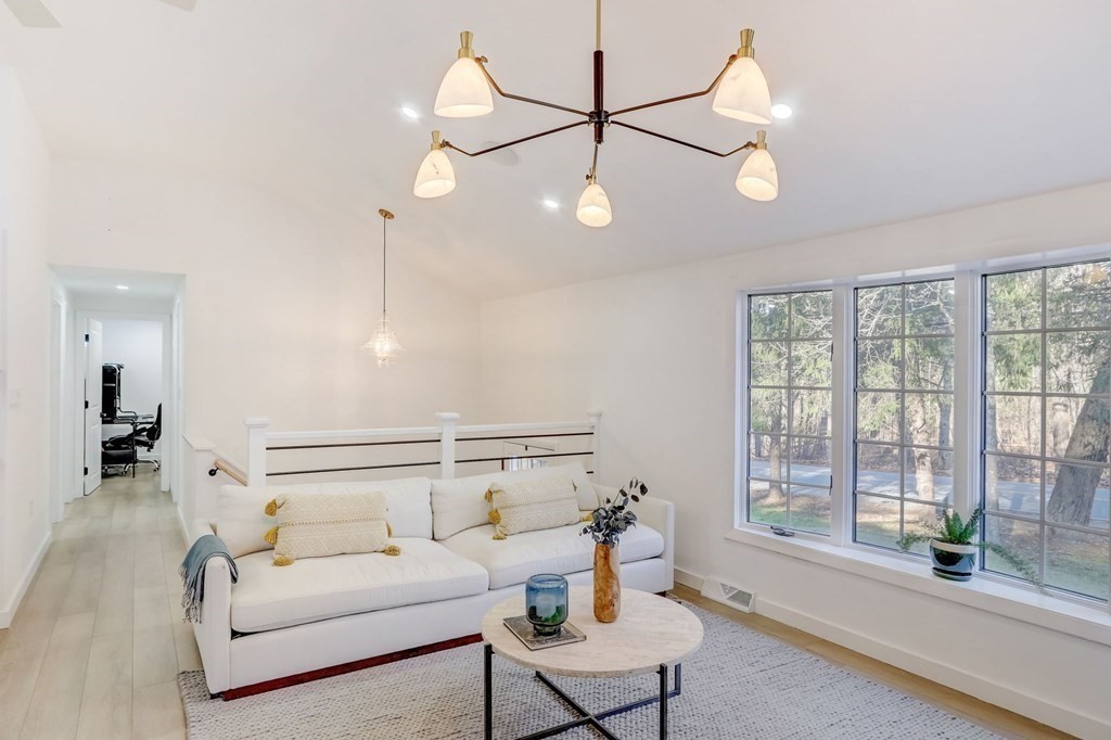 42 Patten Road Westford, MA 01886 - Photo 8 of 27 Gallery Image 8