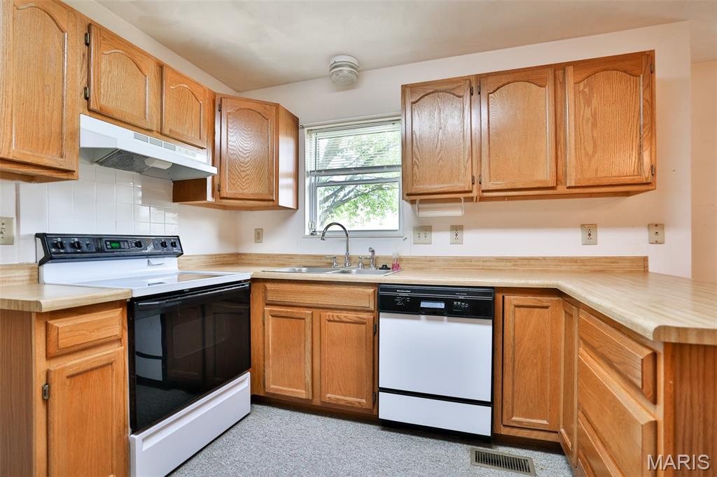 1530 Thunderbird Lane Belleville, IL 62221 - Photo 18 of 50