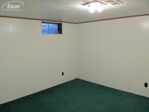 5150 Branch Road Flint, MI 48506 - Photo 40 of 46 20132455-40.JPG